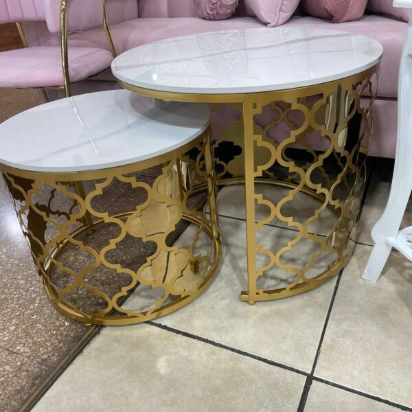 Mesa Nido Panal Blanca con cuarzo y base dorada