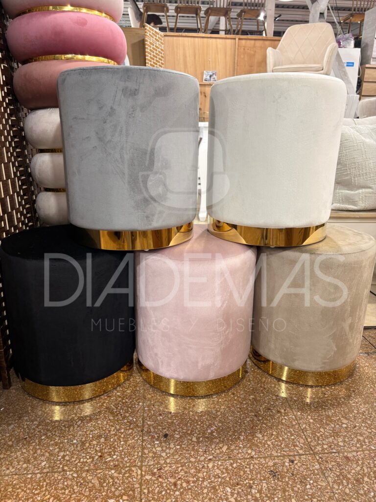 Pouf retro en felpa con base metalica dorada 36x42