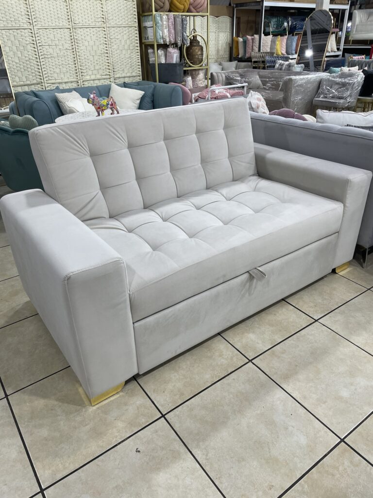 Sof&aacute; cama Leon con respaldo reclinable