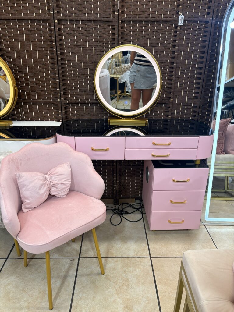 Tocador inteligente pink de 100x135x40
