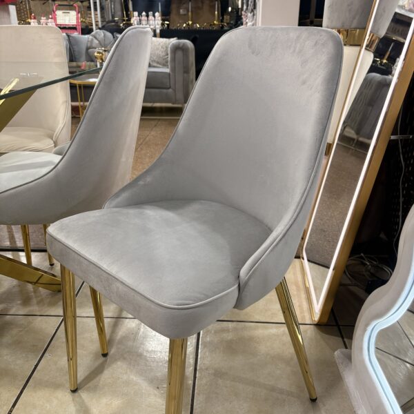 Silla Paris en felpa con base dorada