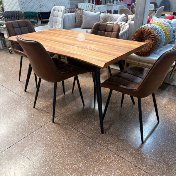 Comedor rustico 1.40 con 4 sillas capitone Antique
