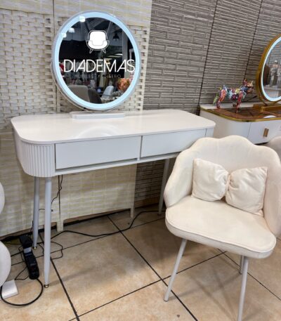 Tocador White con espejo y silla en color blanco